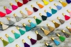 2 cm Gold Cap Mini Cotton Tassels