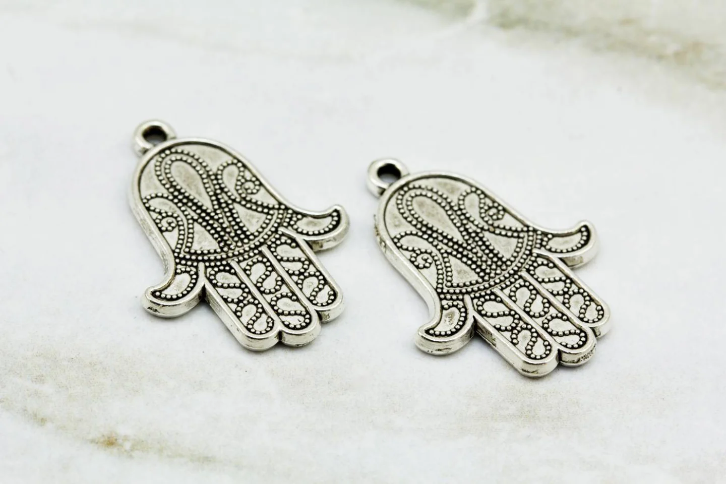 silver-fatima-hand-jewelry-pendants.