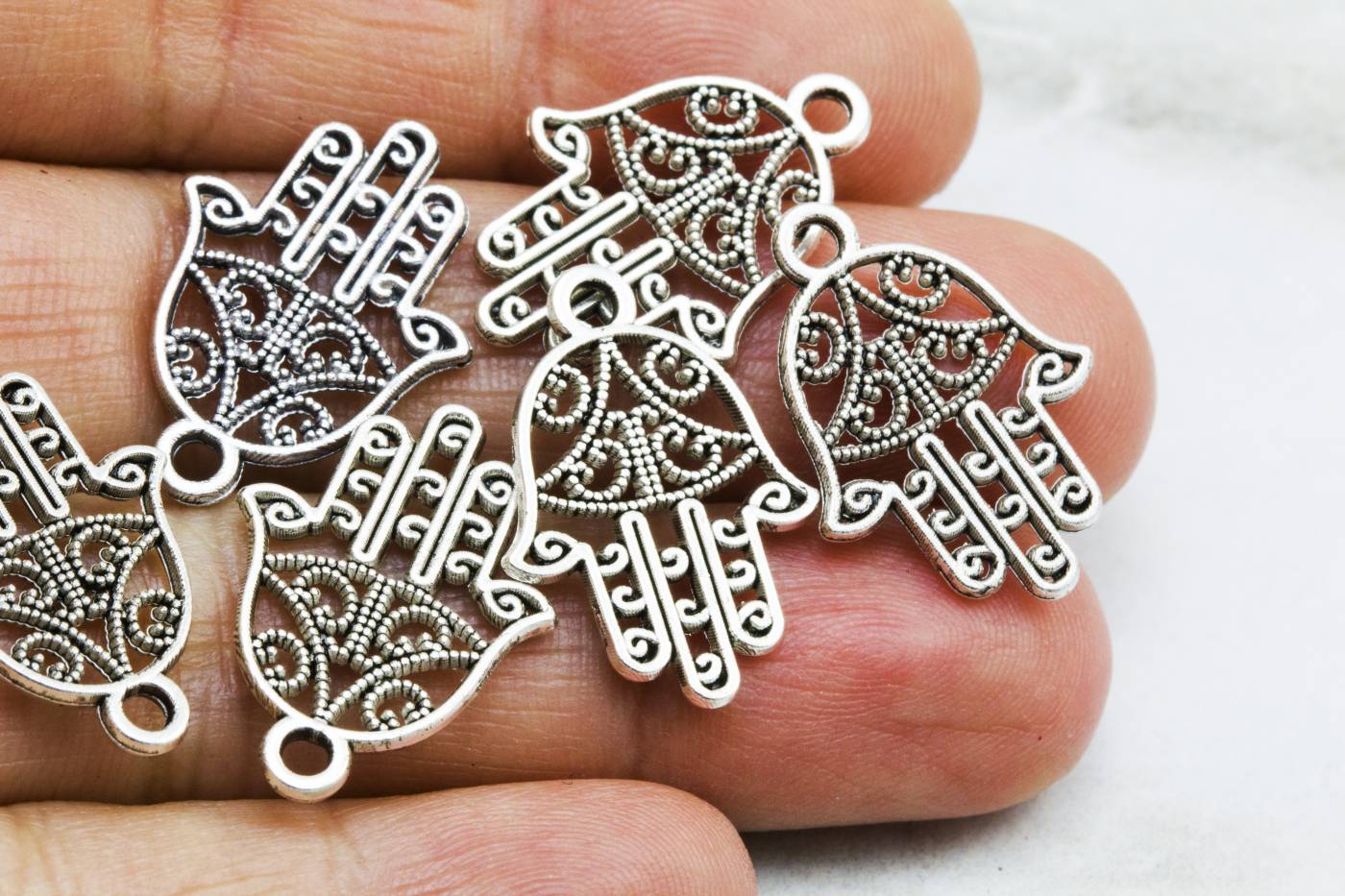 jewelry-bijouterie-silver-hamsa-pendants