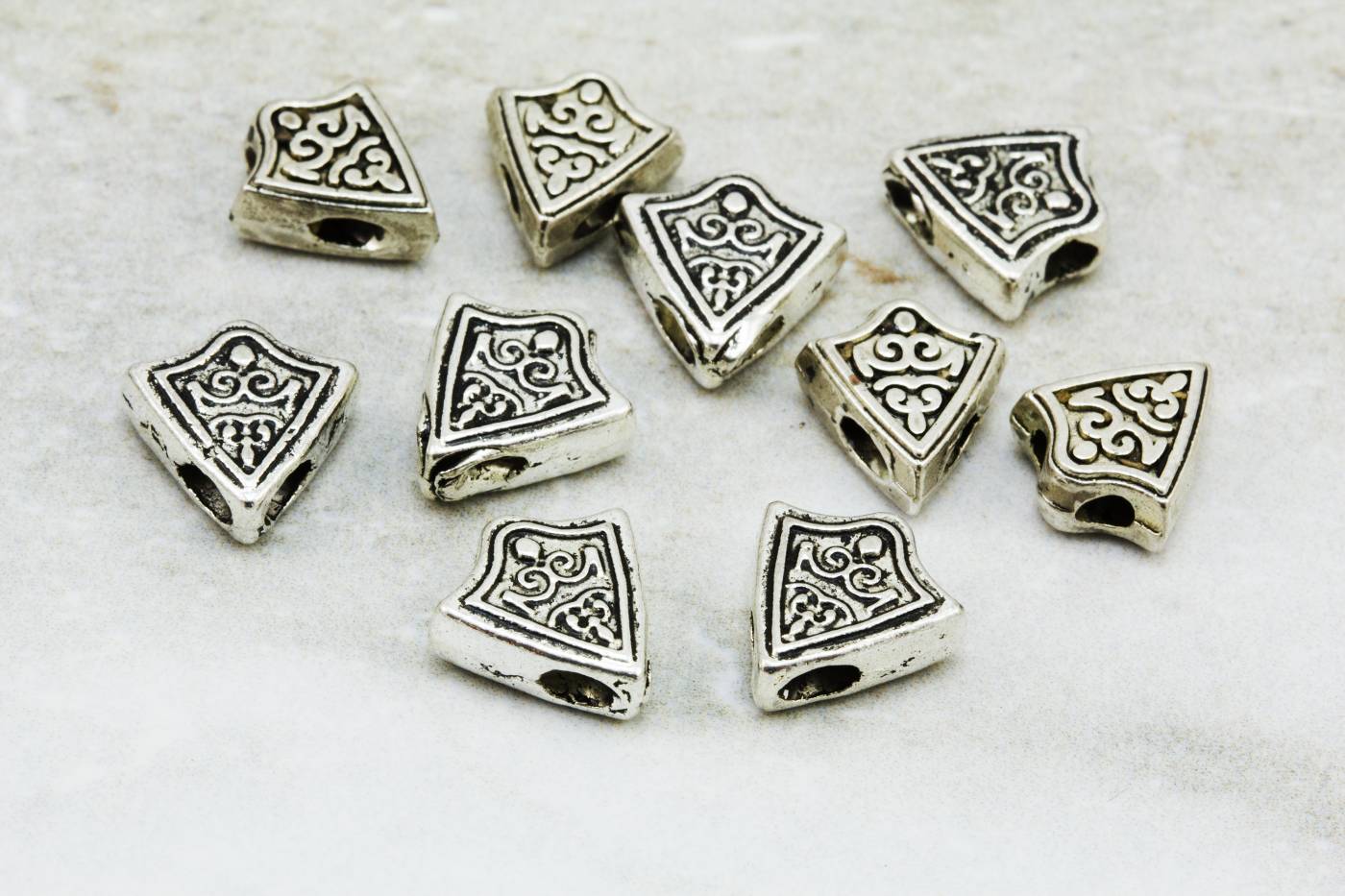 triangle-jewelry-beads-silver-charms