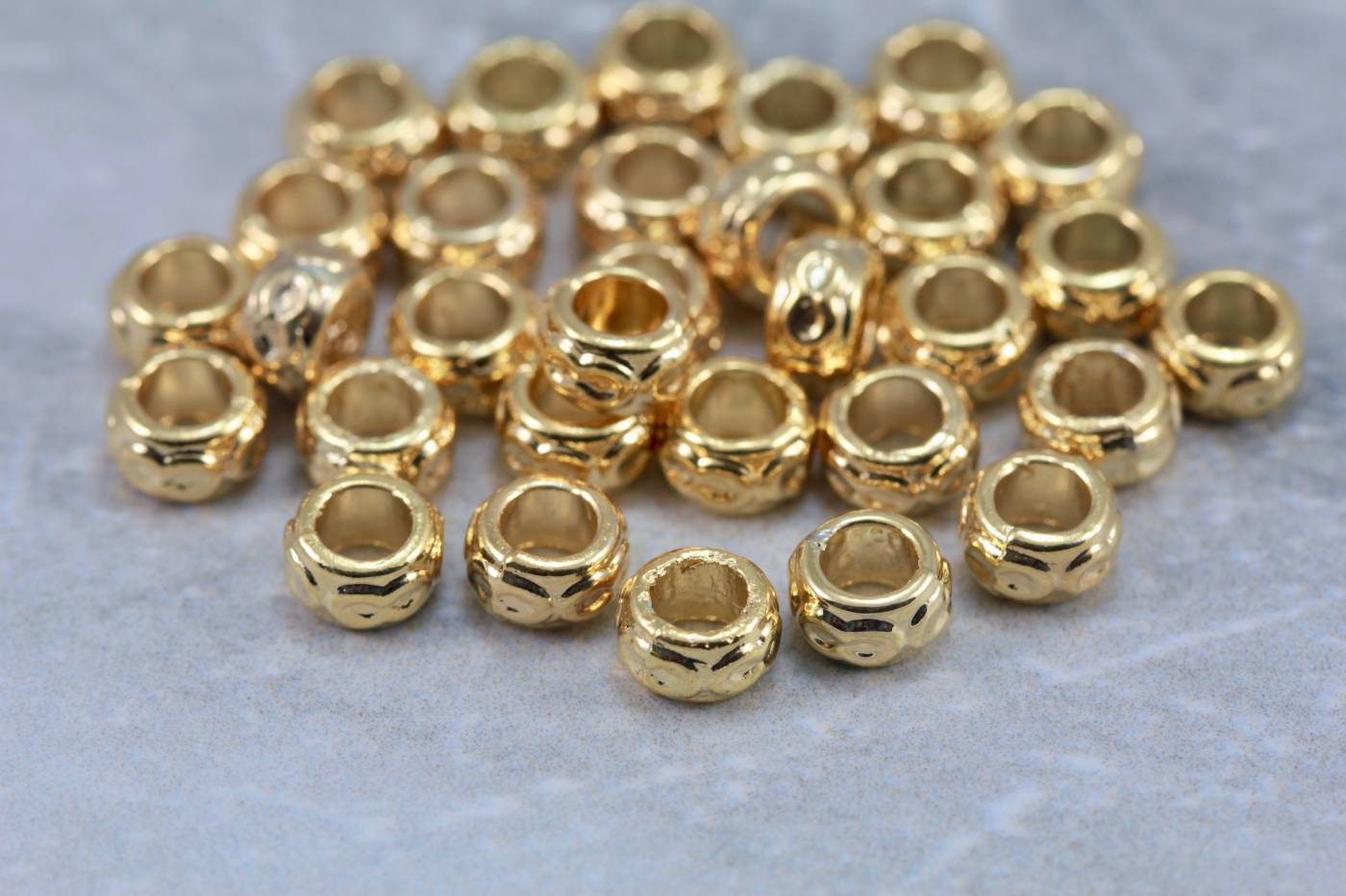 mini-gold-round-jewelry-spacers