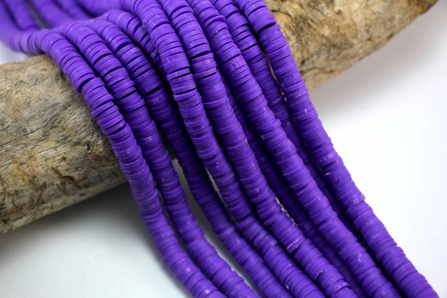 colourful-heishi-disc-record-surfer-bead.