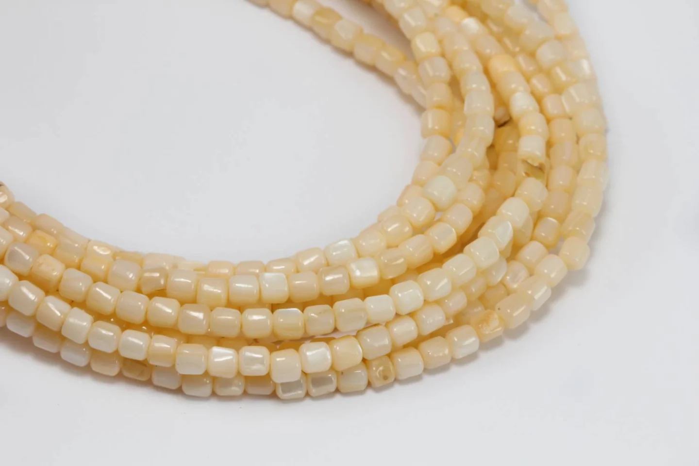 3mm-orange-shell-beads.