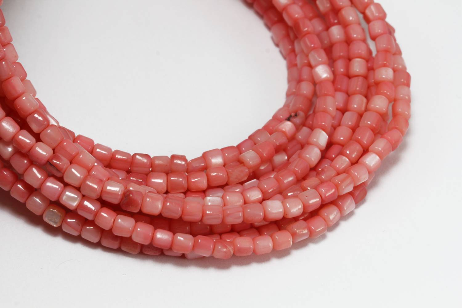3mm-pink-coral-shell-beads