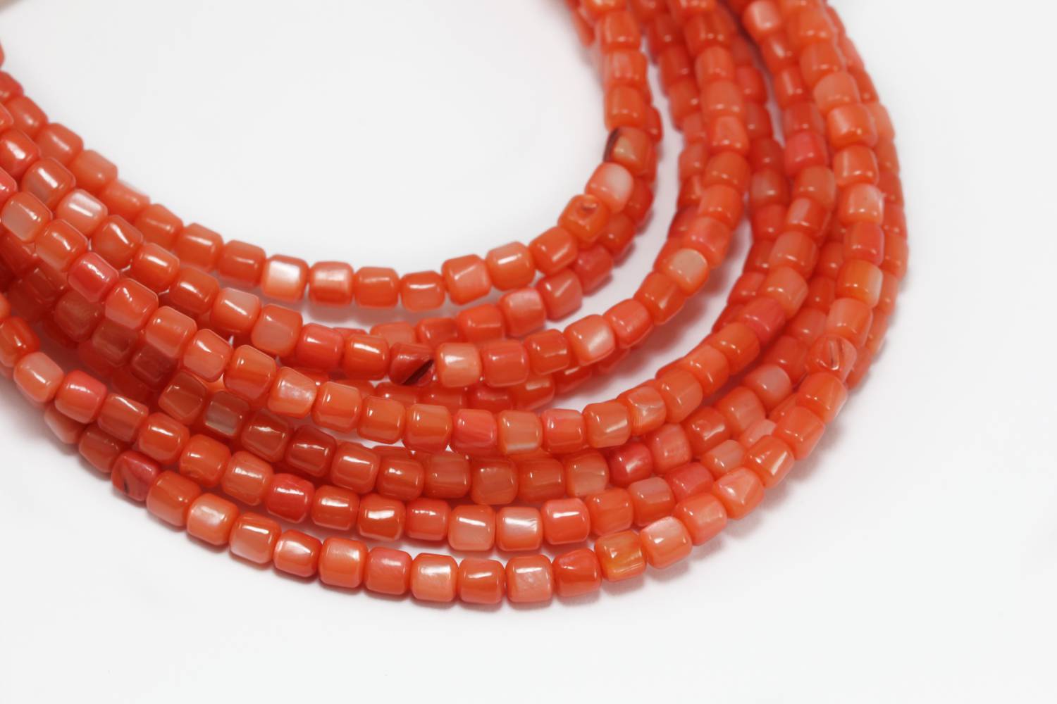 wholesale-diy-shell-beads