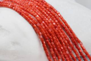 mini-shell-bead-strand