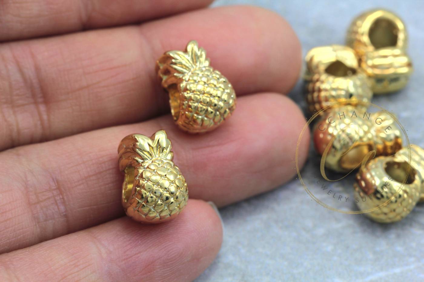 metal-jewelry-pineapple-charms