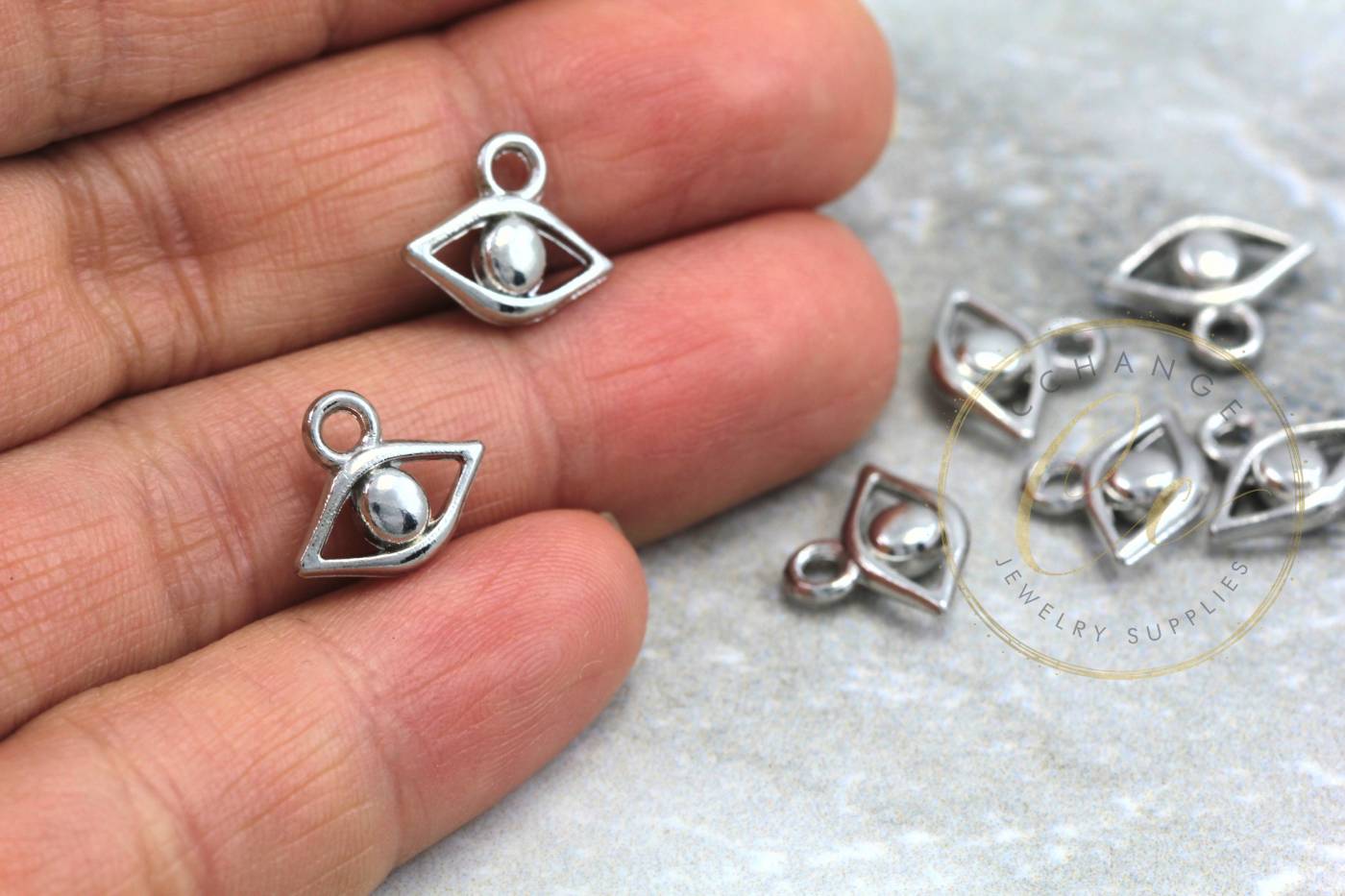 jewelry-silver-mini-eye-pendant-charms
