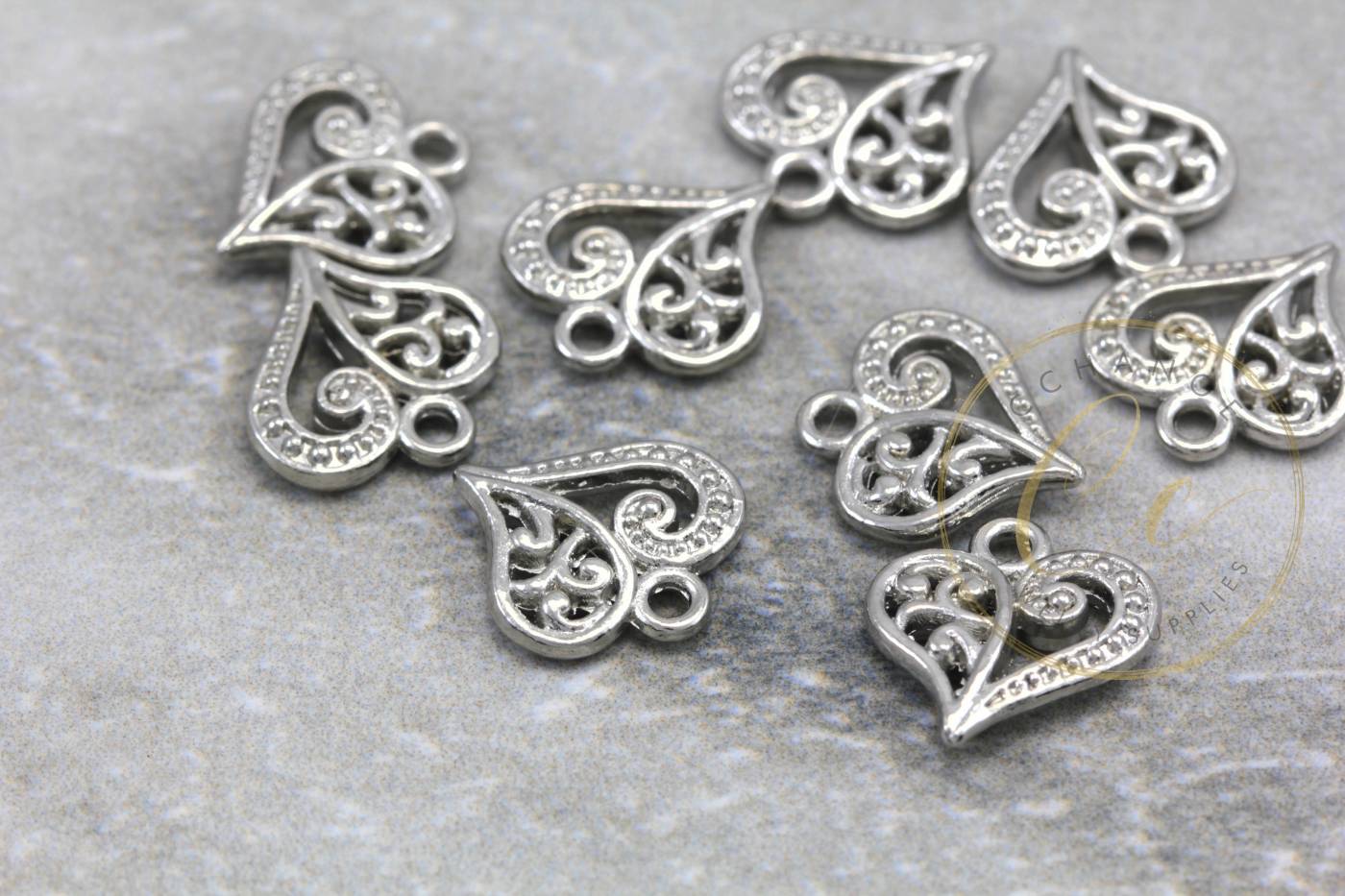 jewelry-metal-heart-pendant-charms