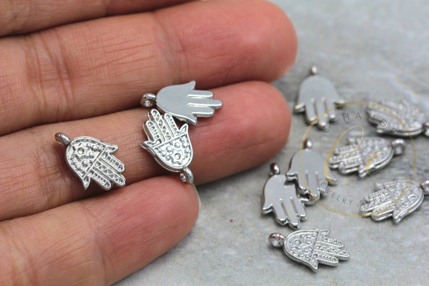 jewelry-metal-silver-rhodium-hamsa-charm