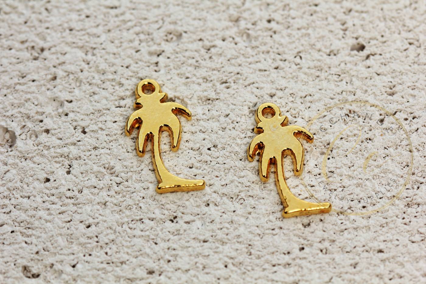 gold-plated-palm-jewelry-pendant-charms