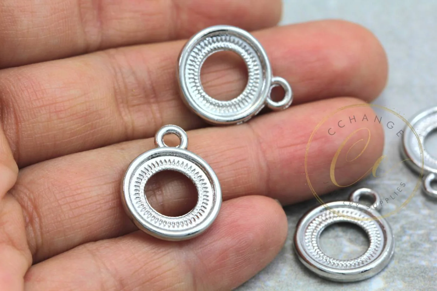 jewelry-metal-circle-pendant-charms.