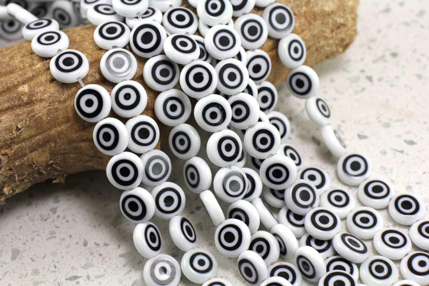 10mm-black-white-glass-evil-eye-bead