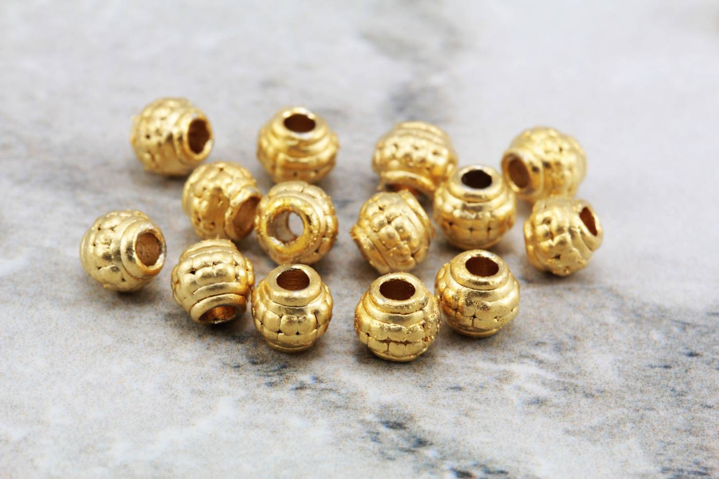 gold-round-ball-5mm-spacer-metal-beads