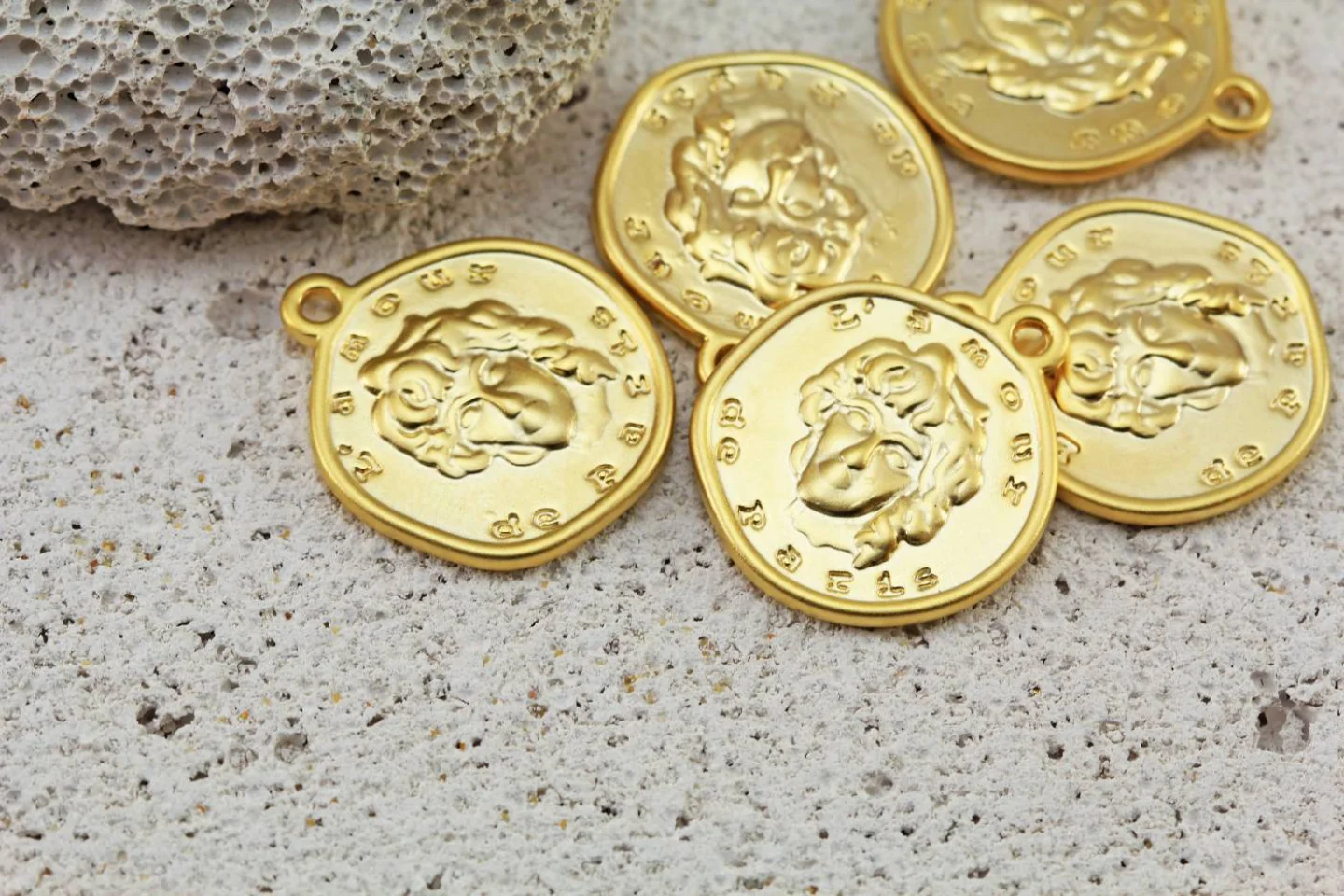 amour-de-paris-jewelry-pendant-charm.