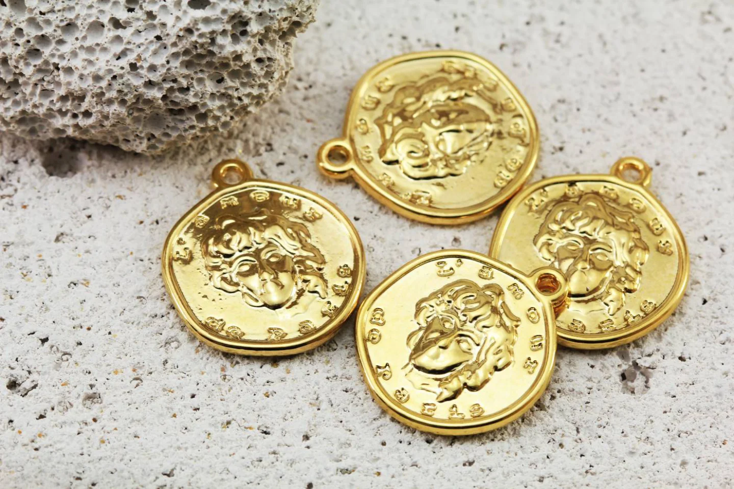 gold-plated-metal-love-in-paris-pendant.