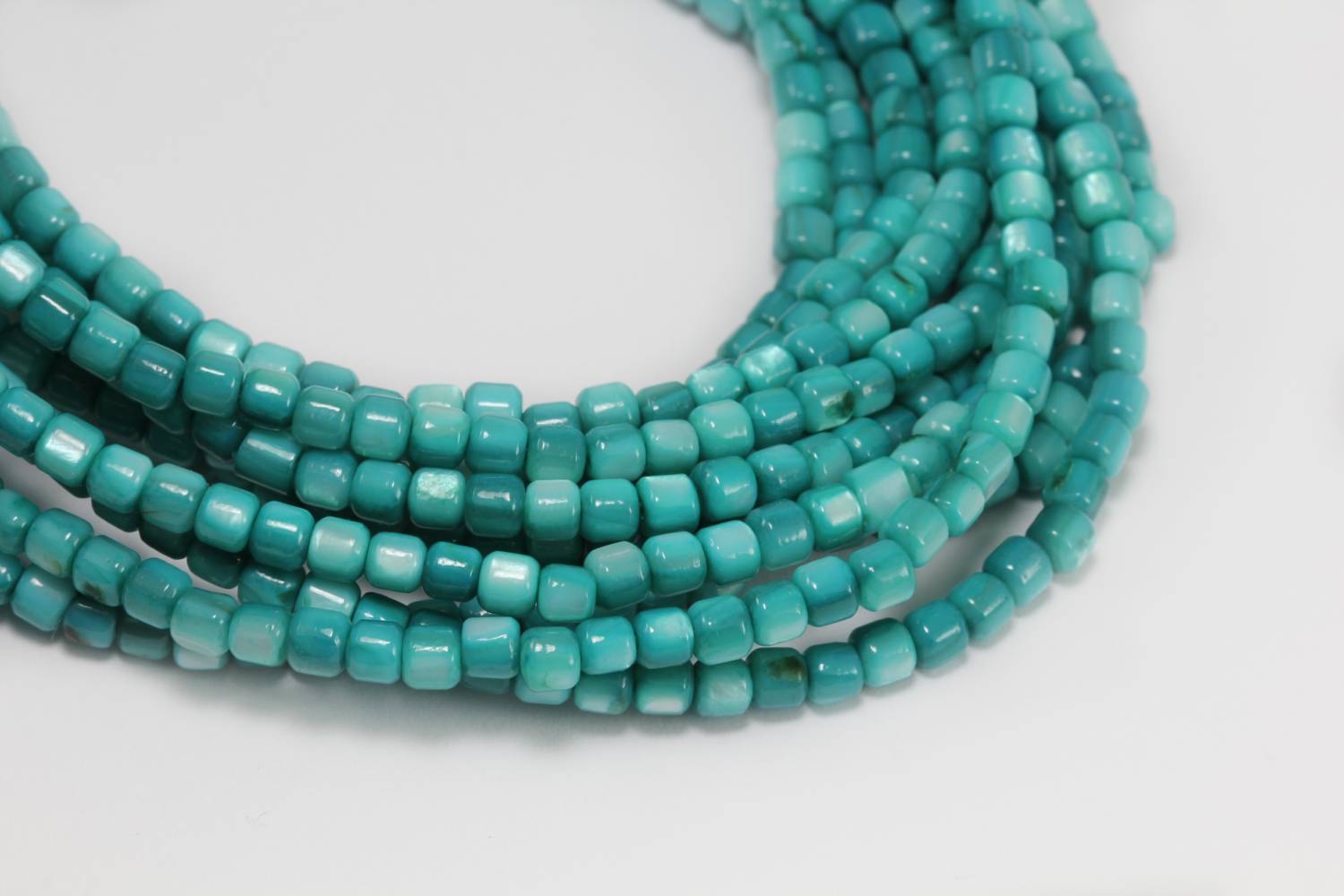 emerald-green-mini-shell-bead-strand