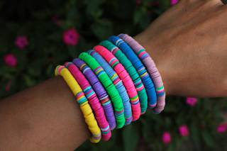 colorful-polymer-clay-heishi-bracelet