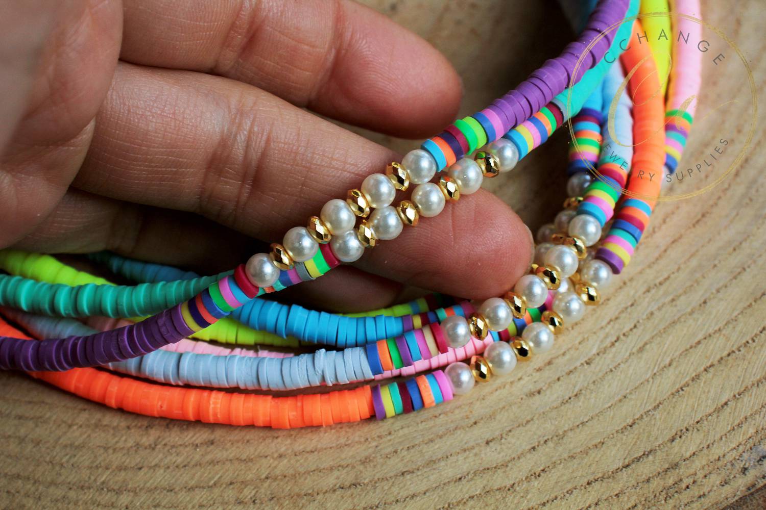 colorful-heishi-necklaces-wholesale