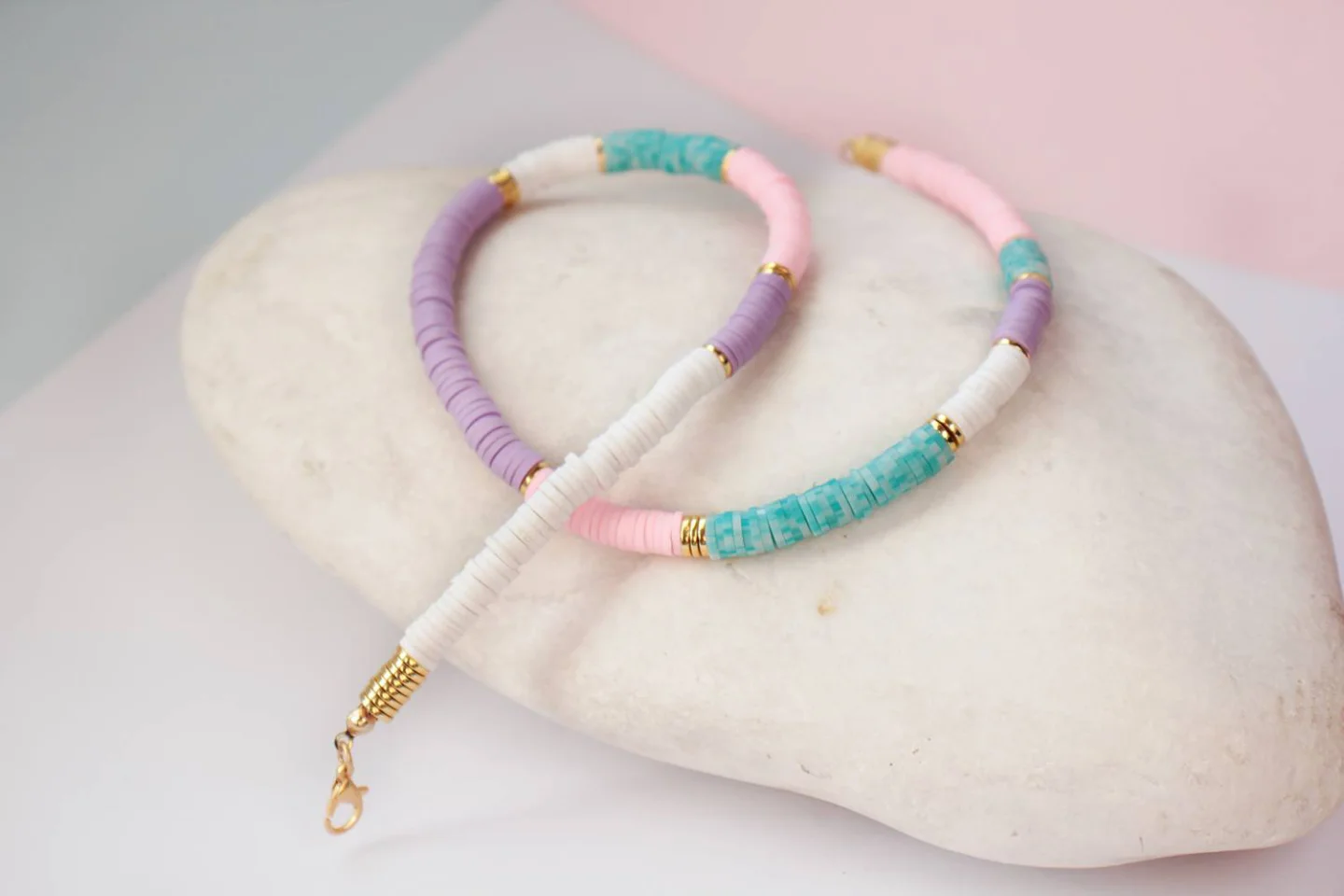 wholesale-heishi-beaded necklace.