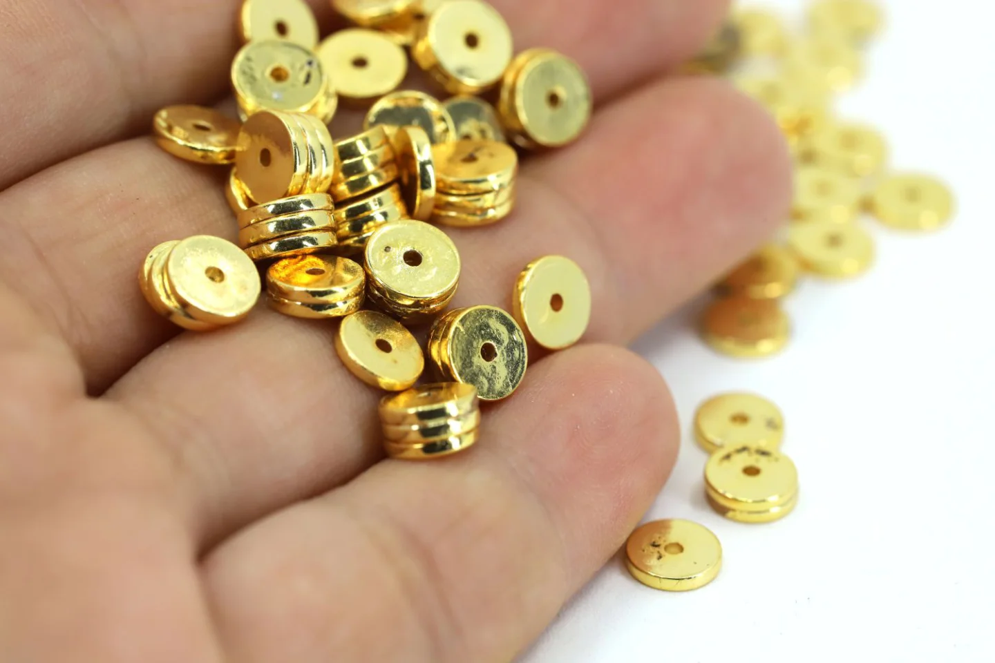 6mm-hematite-heishi-disc-gold-plated.