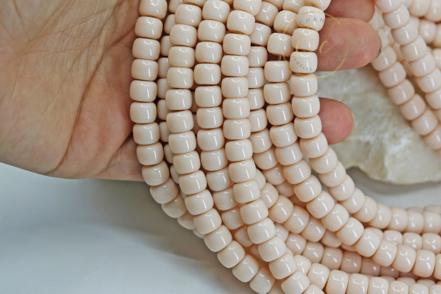 beige-barrel-pony-glass-beads