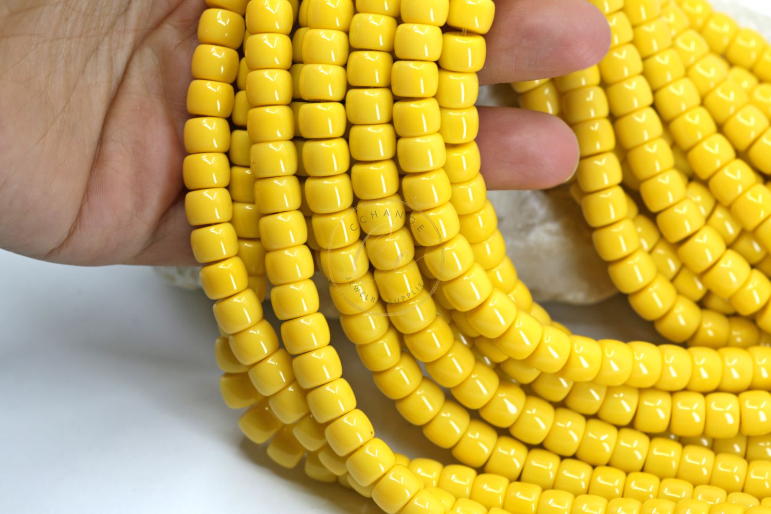 yellow-barrel-pony-glass-beads