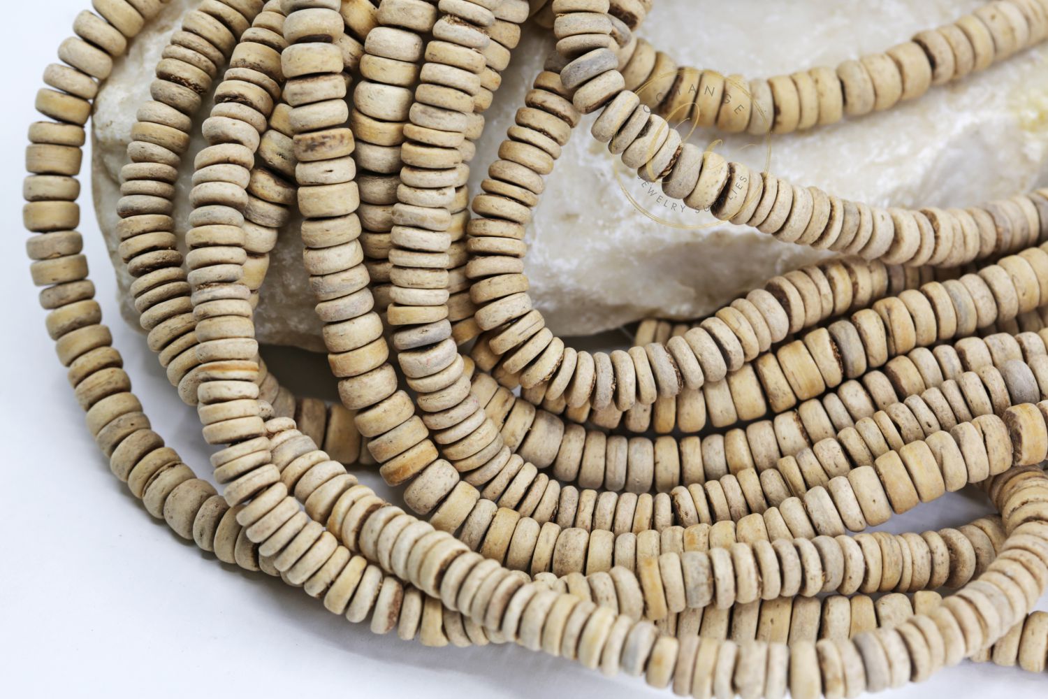 natural-coconut-wood-beads