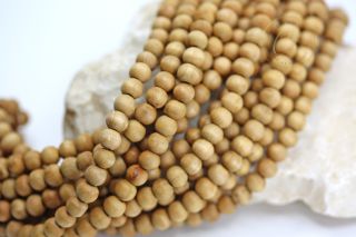 natural-sandalwood-beads