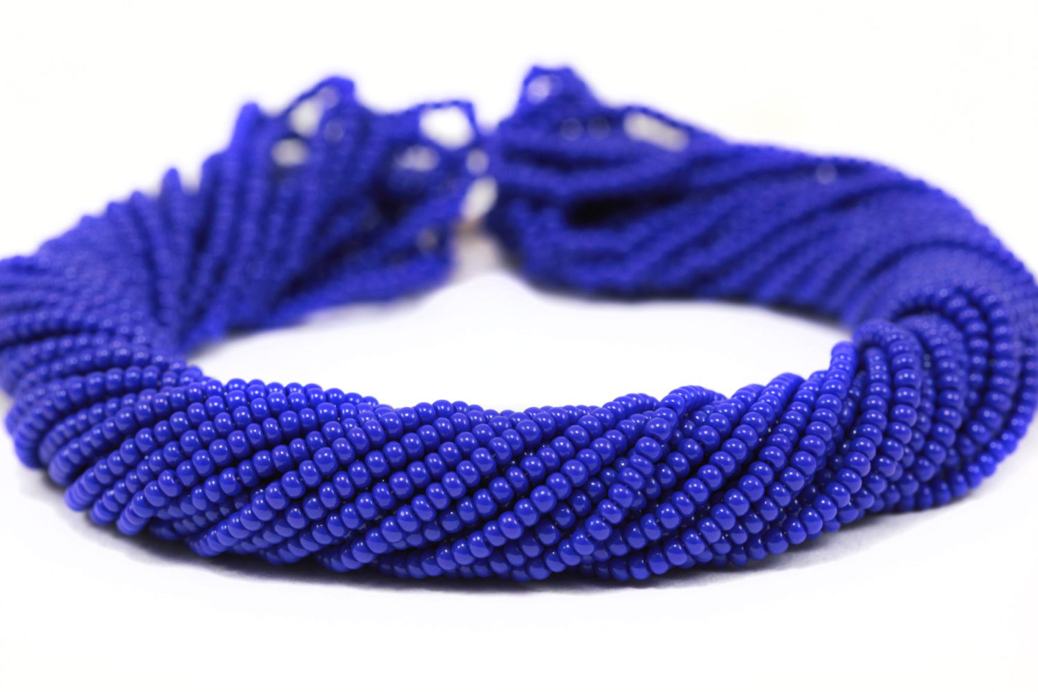 saxe-blue-czech-seed-bead-hank-33060