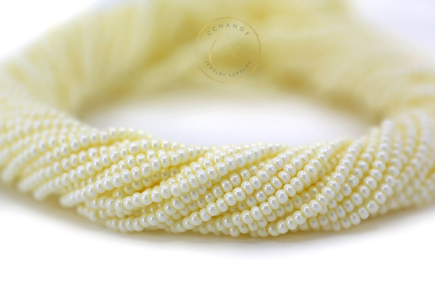 pearl-yellow-czech-seed-beads-16286