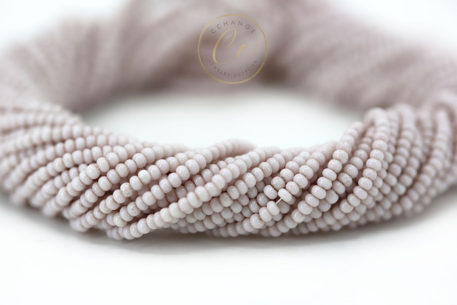 pale-nude-colour-czech-seed-beads-03213