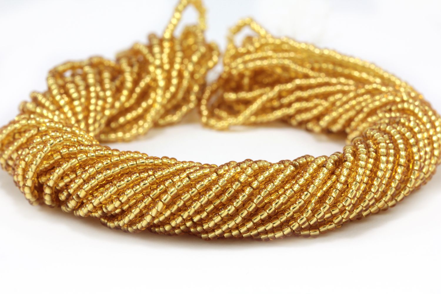 transparent-gold-seed-bead-17050