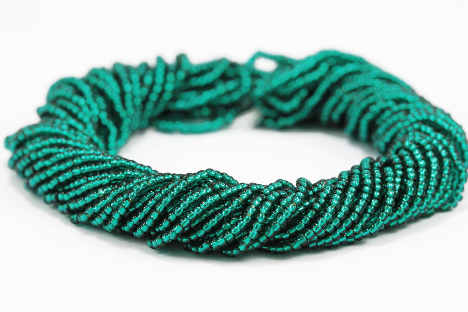 transparent-emerald-green-seed-bead