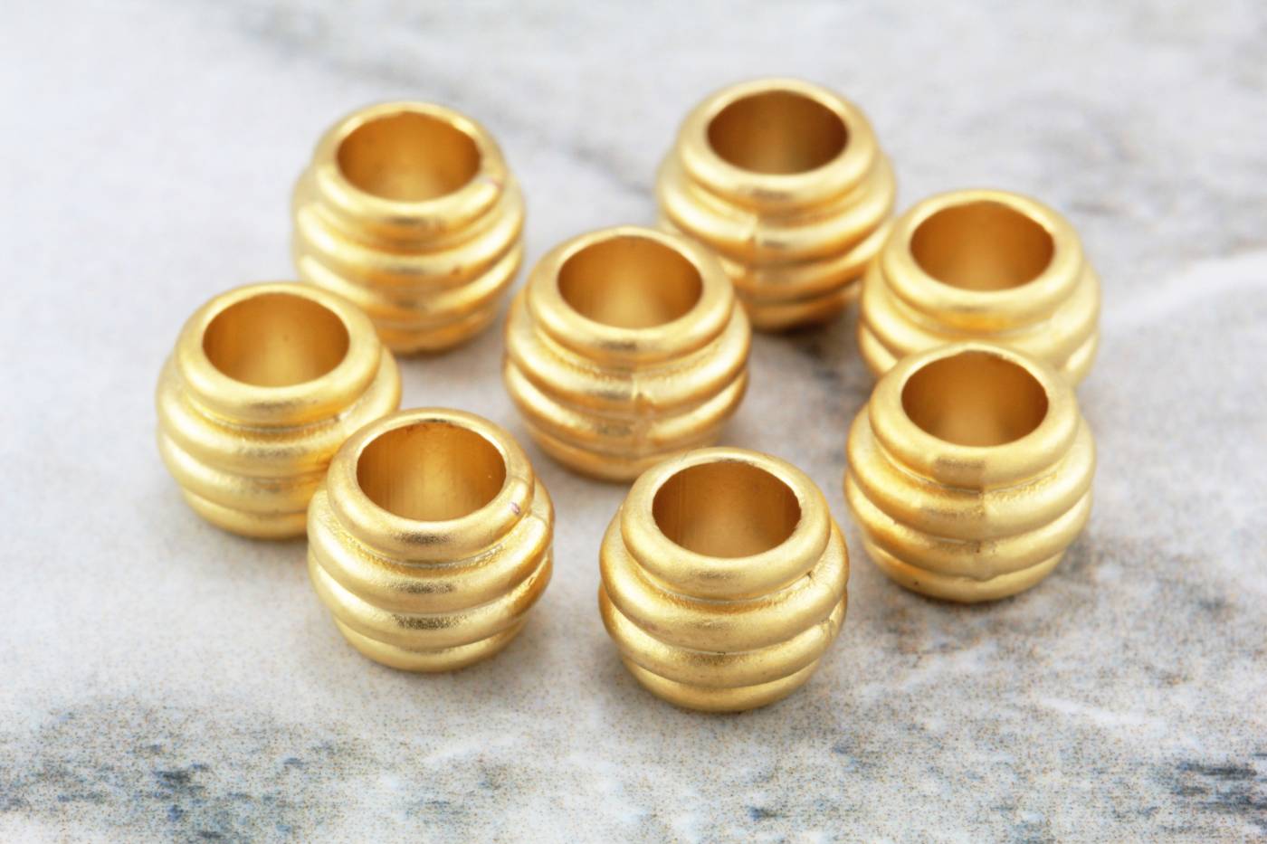 gold-plated-8mm-round-spacer-beads