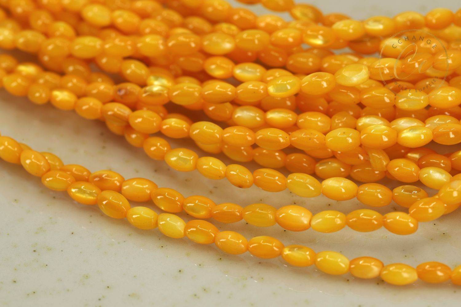 3mm-orange-rice-shell-mop-beads