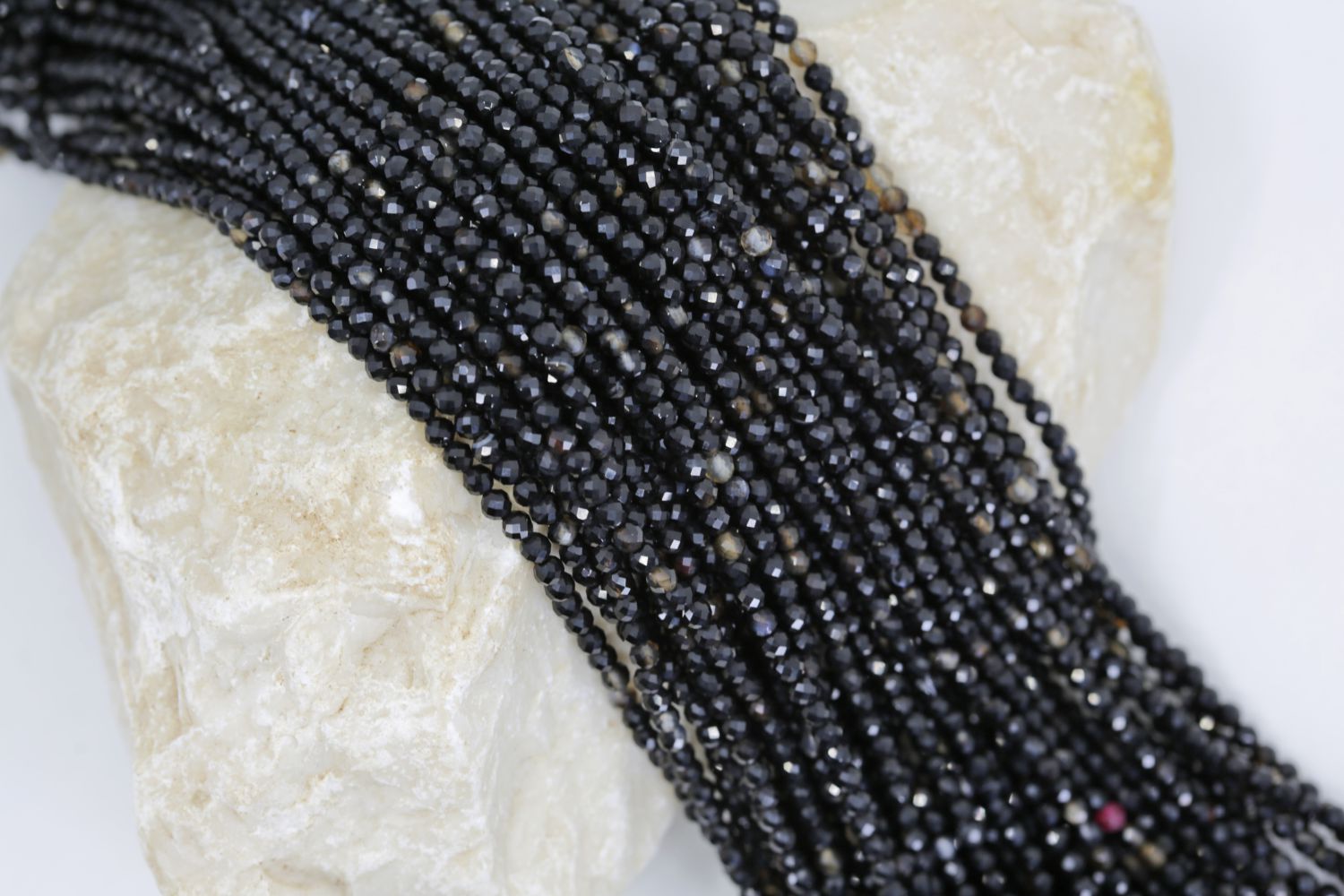 3mm-faceted-round-black-agate