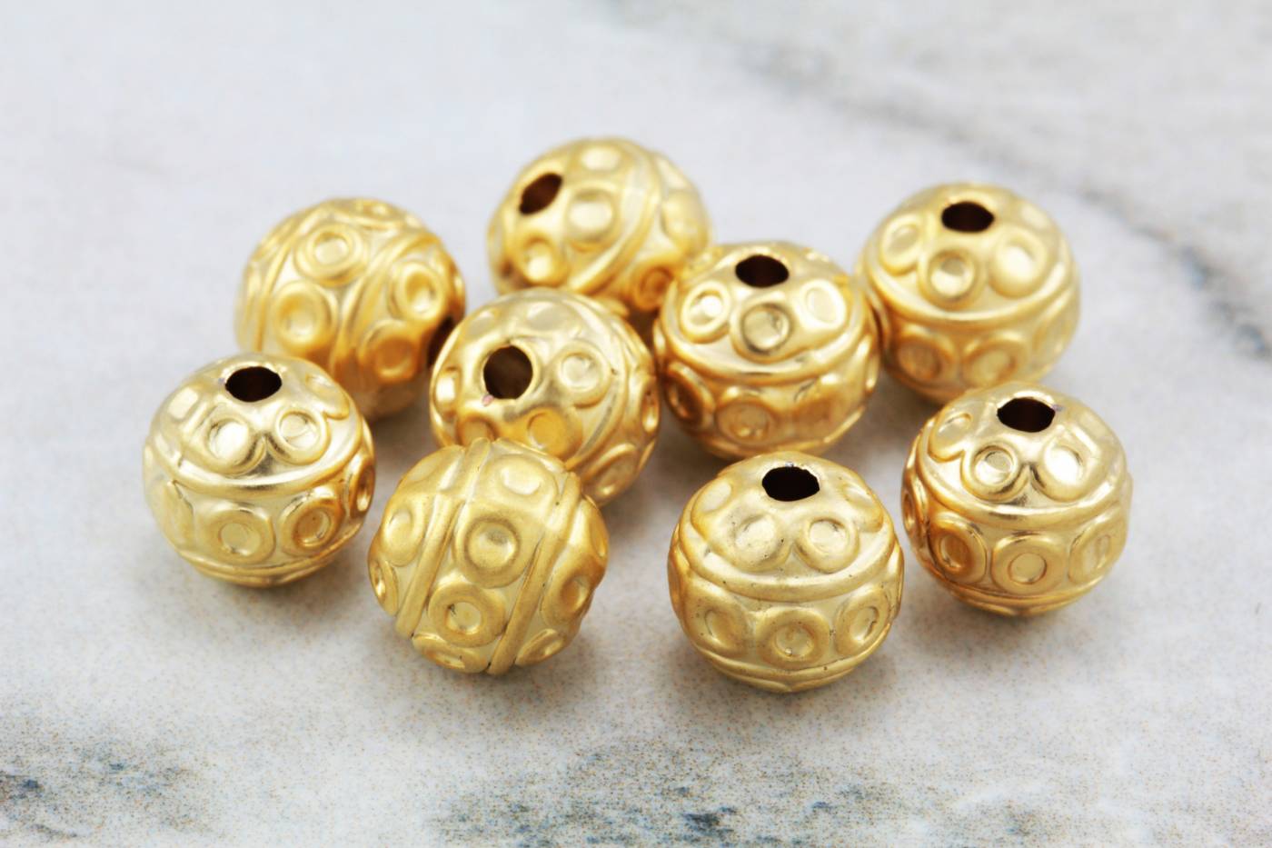 gold-metal-tribal-round-ball-beads