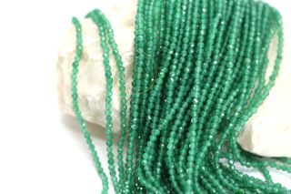 3mm-emerald-green-jade-gemstone-beads