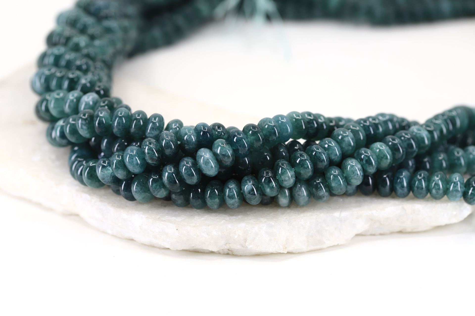 natural-gemstone-jade-bulk-findings
