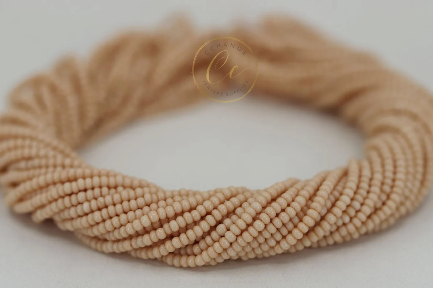 pastel-latte-seed-bead-03111.