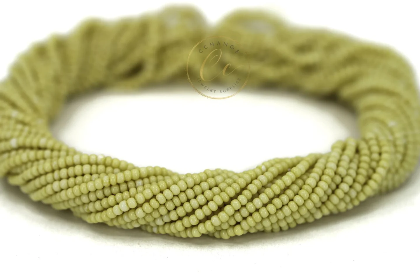 pastel-greenish-yellow-seed-bead-03151.