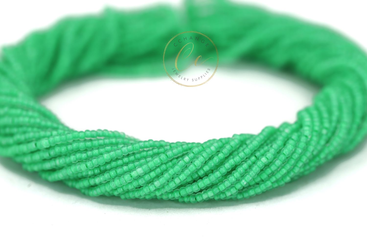 matte-green-line-czech-seed-bead-38356