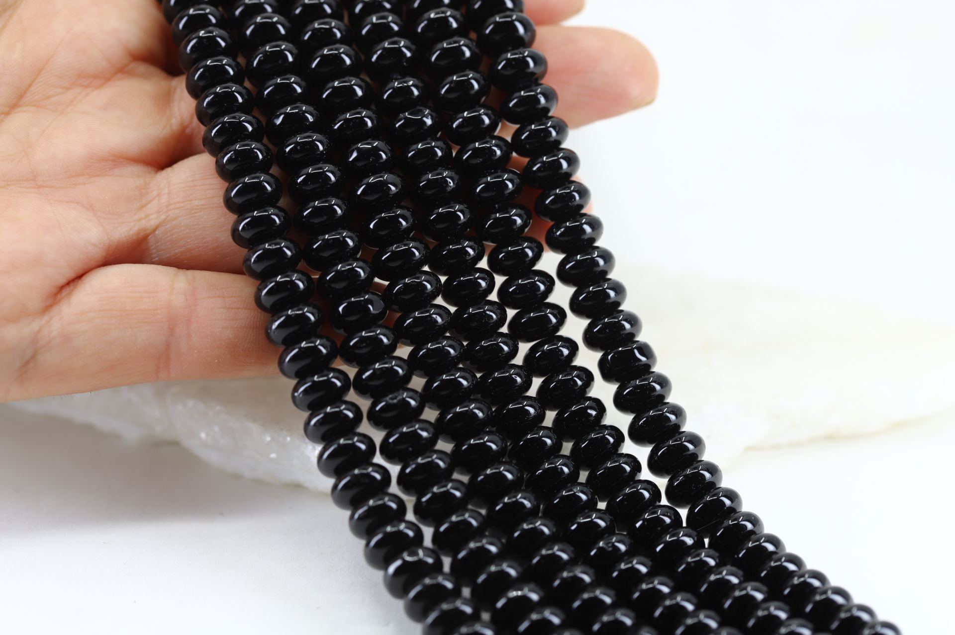 8mm-black-agate-bead-strand