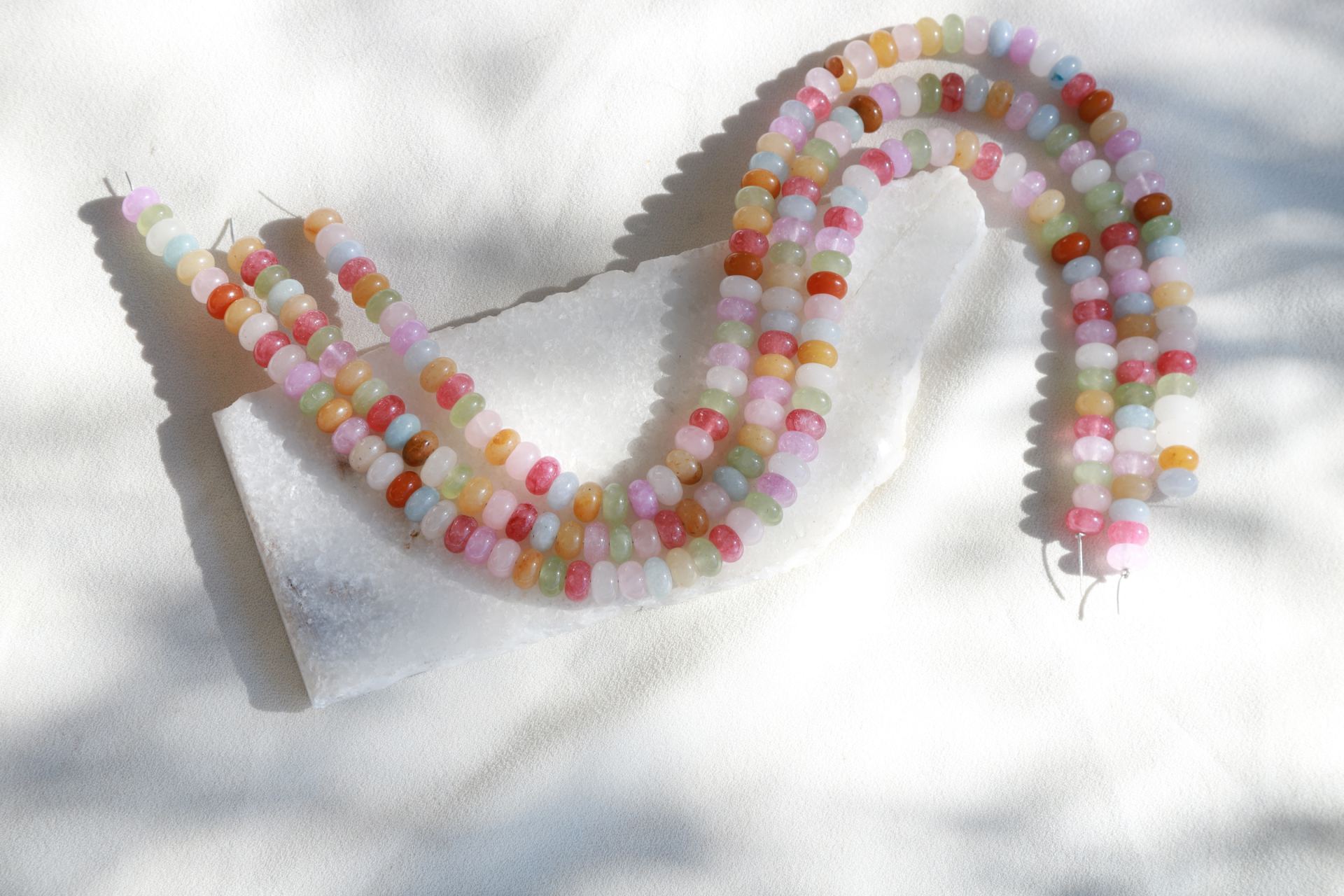 rondelle-multicolor-moonstone-and-jade-m