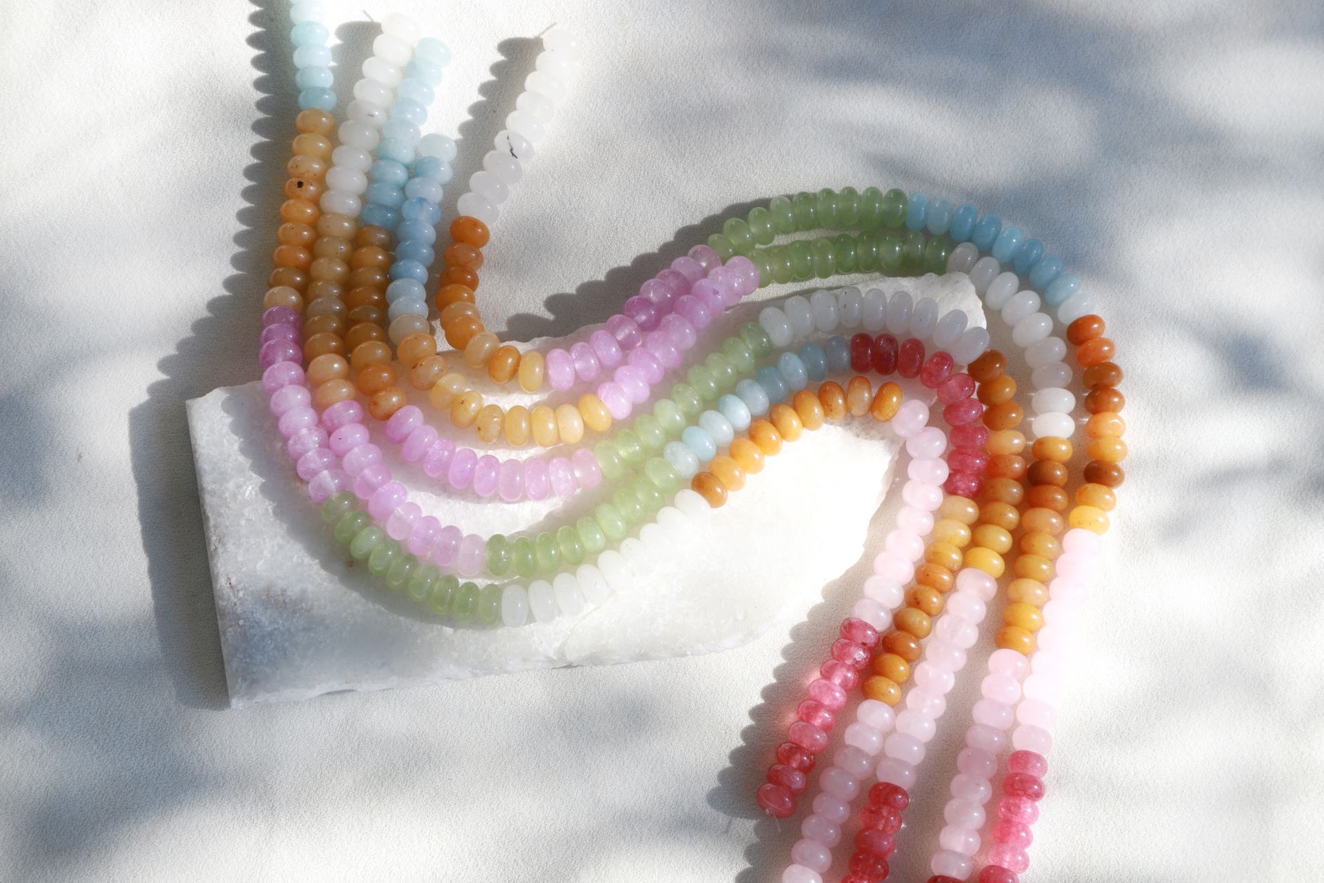 8x5mm-moonstone-and-jade-mix-gemstone