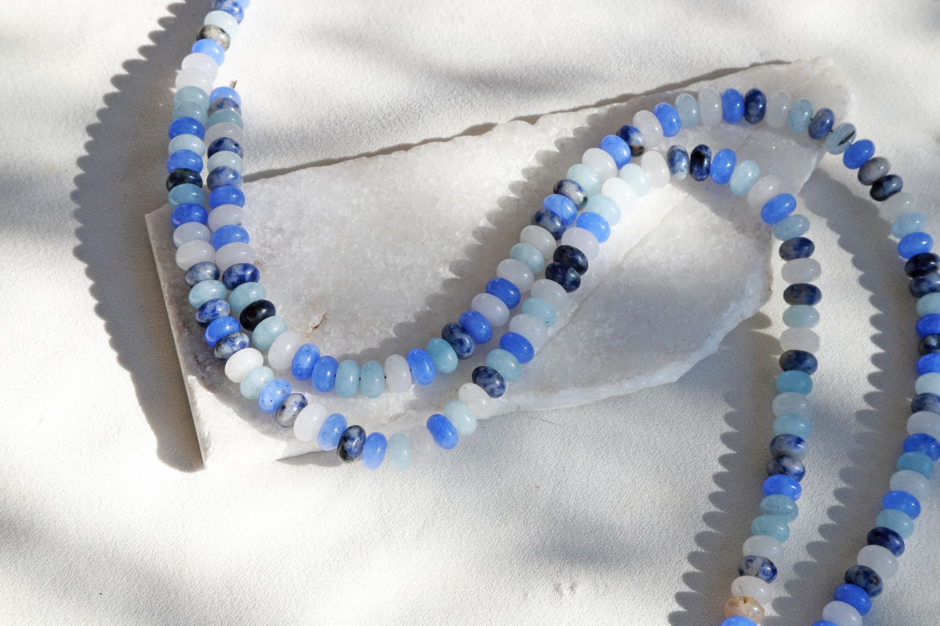 rondelle-solidate-moonstone-jade-gemston