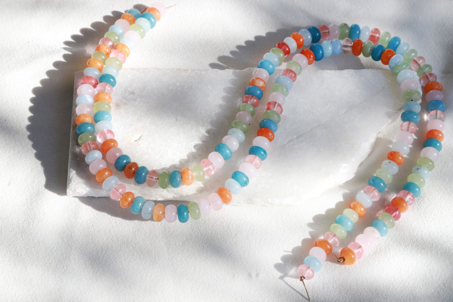 rondelle-moonstone-jade-gemstone
