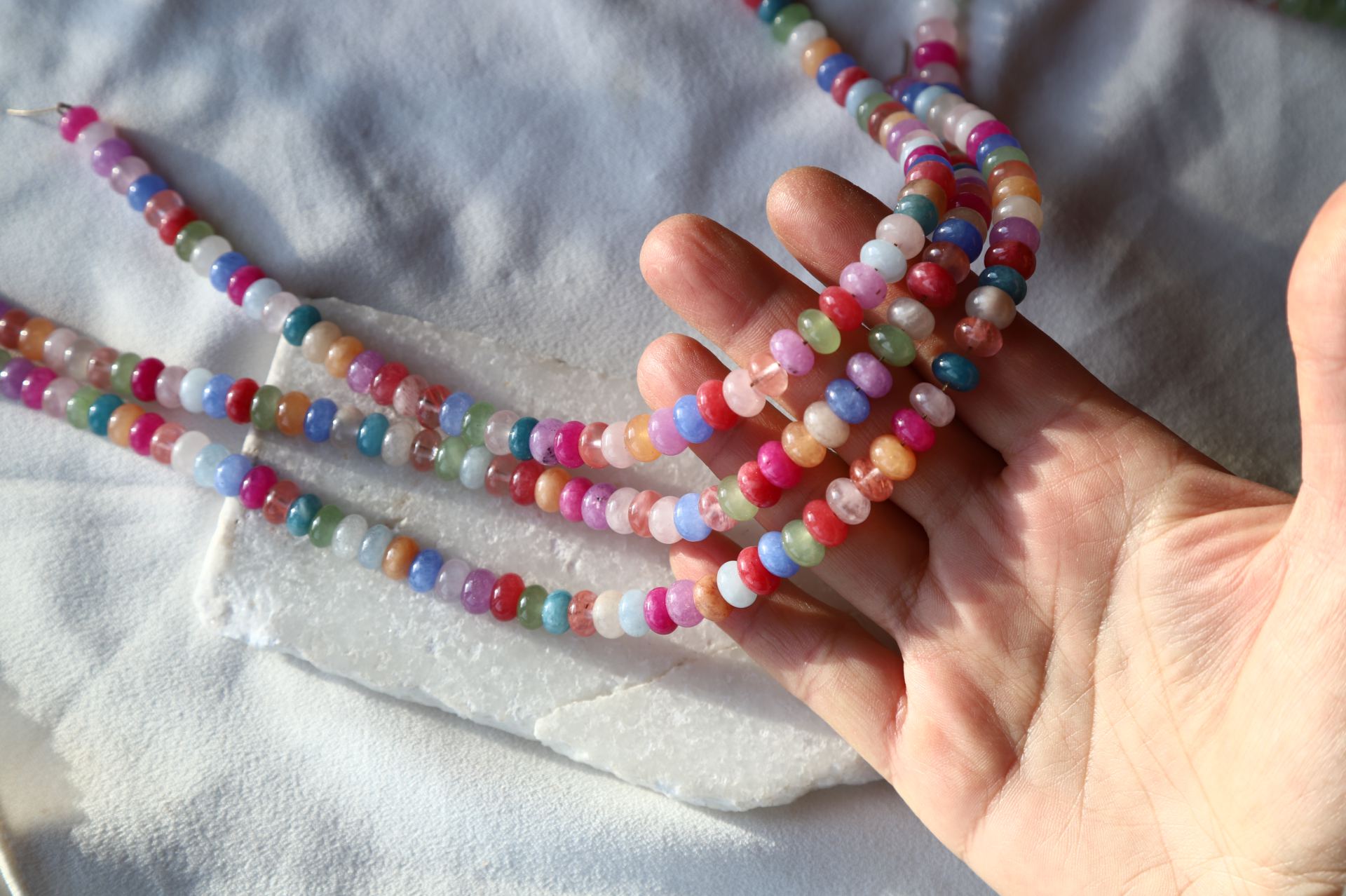 8x5mm-multicolor-jade-bead-strand