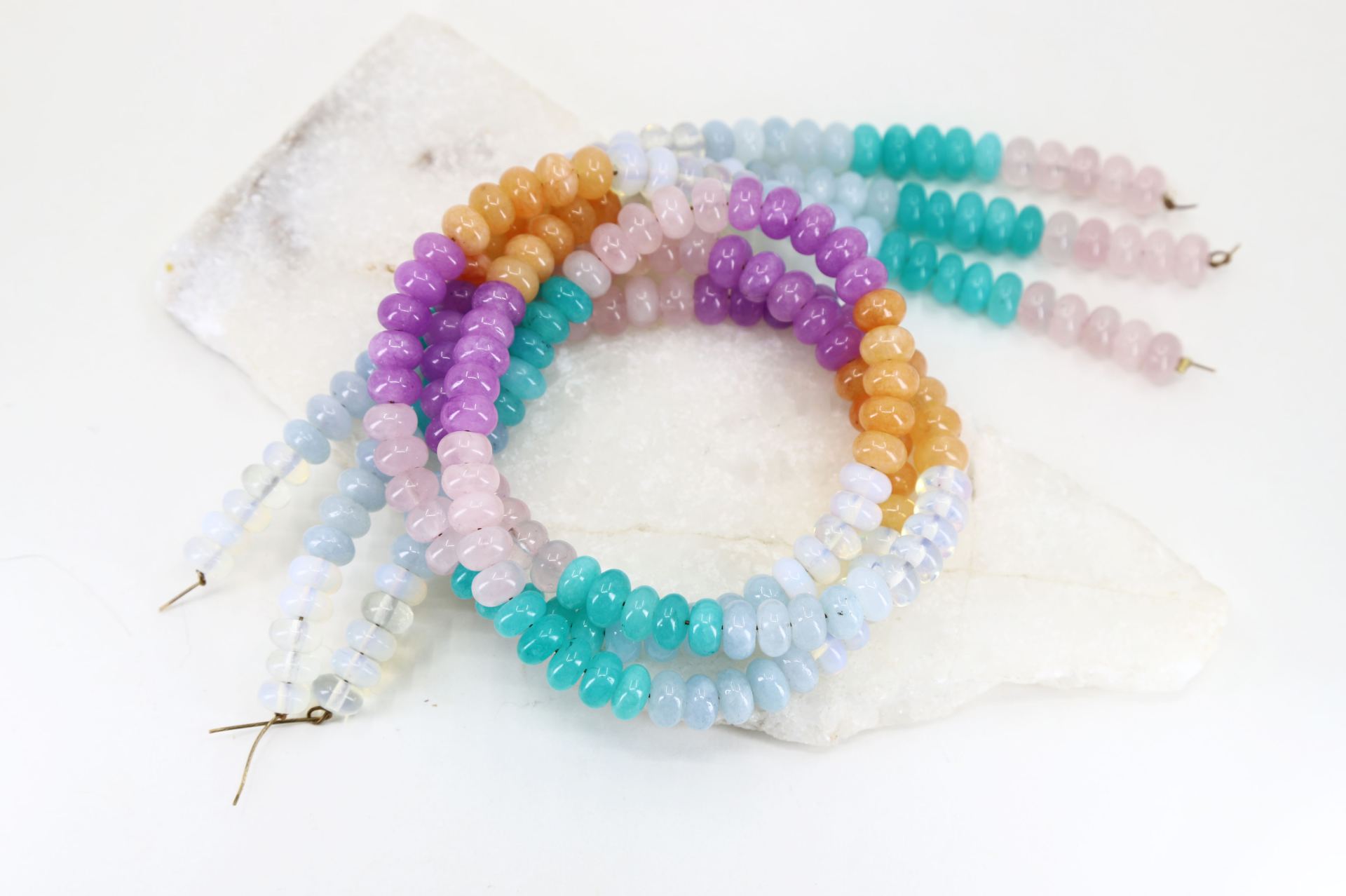 8mm-smooth-rondelle-jade-beads